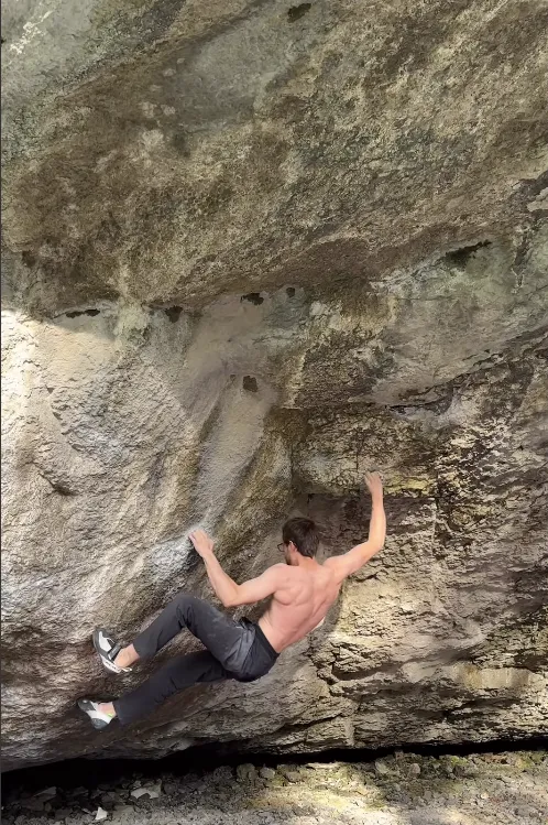 Bosi fera-t-il ses premières ascensions avec un V15 en Angleterre