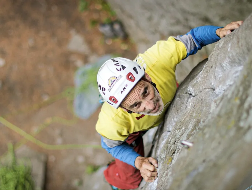 Igor Koller, 73 ans, a répété son parcours Candy de 1974 sur Lomnický štít en Slovaquie, 51 ans après sa première ascension.