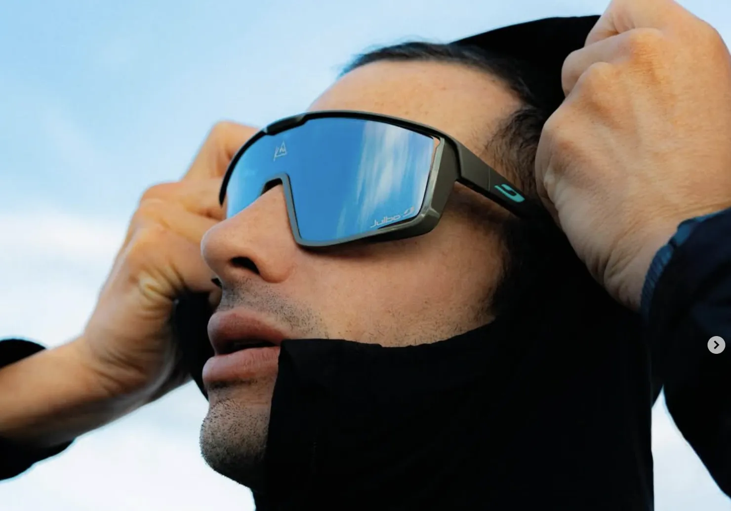 Here's the translation: **Kilian Jornet dokončil "States of Elevation" (všechny americké čtyřtisícovky).** (Literally: Kilian Jornet completed "States of Elevation" (all American four-thousanders).)