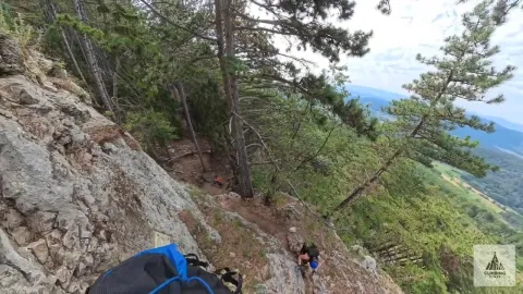 Gebirgsvereins - Klettersteig — Gutensteiner Alpen — Ferrata view 2/24