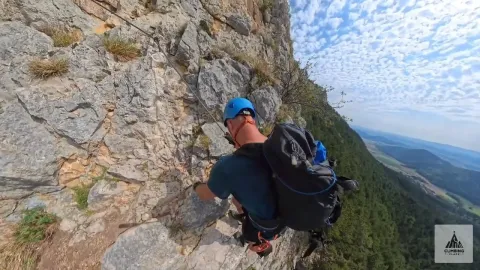 Gebirgsvereins - Klettersteig — Gutensteiner Alpen — Ferrata view 13/24