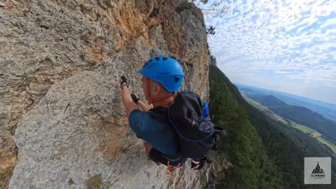 Gebirgsvereins - Klettersteig — Gutensteiner Alpen — Ferrata view 8/24