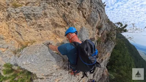 Gebirgsvereins - Klettersteig — Gutensteiner Alpen — Ferrata view 9/24