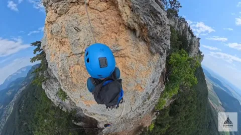 Gebirgsvereins - Klettersteig — Gutensteiner Alpen — Ferrata view 18/24